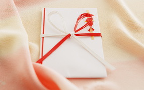 Скромная открытка