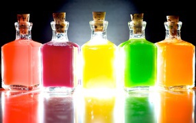 Разноцветные жидкости