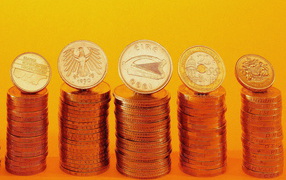 Стопки монет