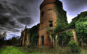 Заброшенный особняк