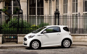 Aston Martin-Cygnet 2012