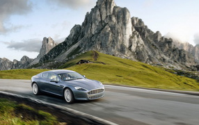 Астон Мартин Рапид