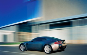 Aston Martin V8 Vantage