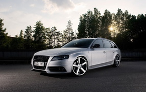 Audi S4 универсал