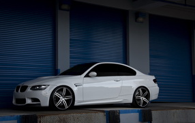белый BMW M3