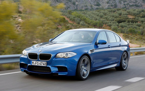BMW-M5 2012