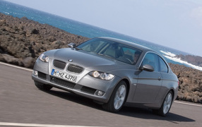 BMW 335i Купе вид спереди
