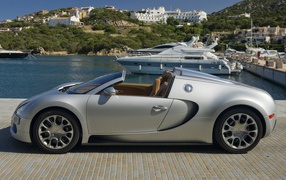 Дорогая игрушка Bugatti