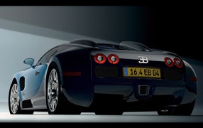 Бугатти вид сзади