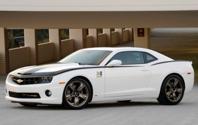 Hurst Camaro Series 5