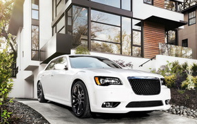 Chrysler-300 SRT8