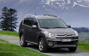 Citroen C-Crosser
