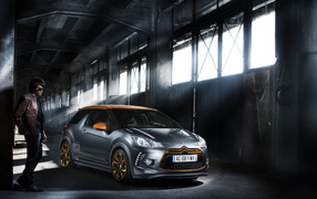 Citroen DS3 Racing в ангаре