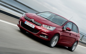 новый Ситроен С4