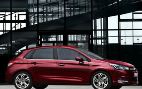 Стильный Ситроен С4