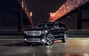 Додж Дуранго в ночи