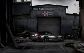 black Dodge Viper