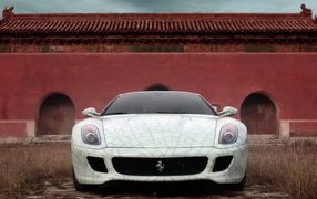 Ferrari 599 GTB Fiorano China near a wall