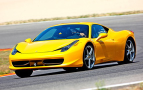 Феррари Италия