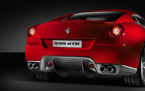 Задний вид Ferrari GTB 599