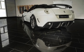 Белый Ferrari