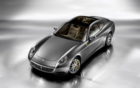 Ferrari 612 Серый