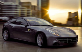 новый Ferrari-FF