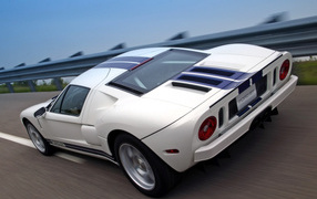 Ford GT