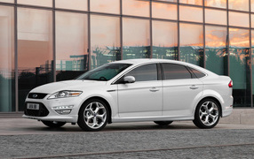 Ford-Mondeo