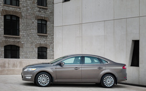 New Ford-Mondeo