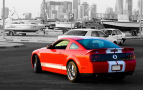 Форд Мустанг в городе