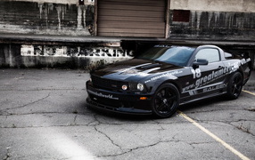 Ford Mustang black