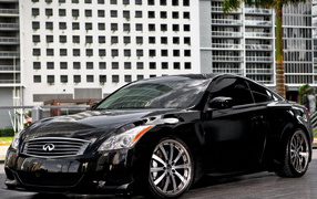 Infiniti G37