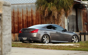 Infiniti G37