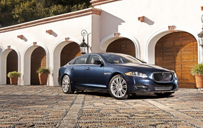 Jaguar-XJ-Supercharged