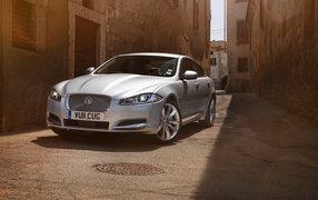 2012 Jaguar-XF