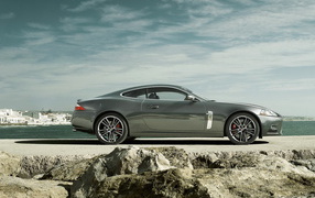 Jaguar XKR Portfolio
