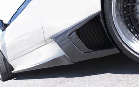 Белый Lamborghini