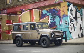 Land-Rover-Defender