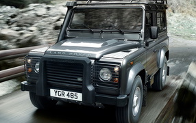 Land Rover Defender 90