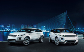 Land Rover-Range Rover Evoque