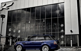 Range-Rover-RS300