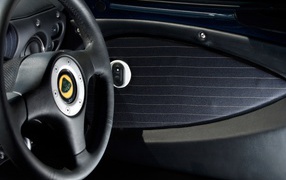 Руль автомобиля Lotus