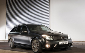 Mercedes-Benz-C-Class DR 520 2011