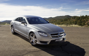 Mercedes-Benz-CLS63 AMG 2012