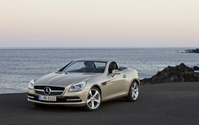 Mercedes-Benz-SLK-Roadster