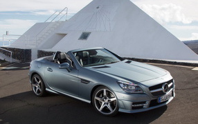 Mercedes-Benz-SLK350 Cabriolet
