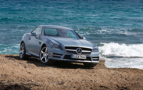 Mercedes-Benz-SLK350 Coupe