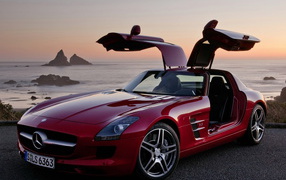Mercedes-Benz-SLS-AMG