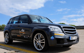 Brabus Mercedes-Benz GLK V12